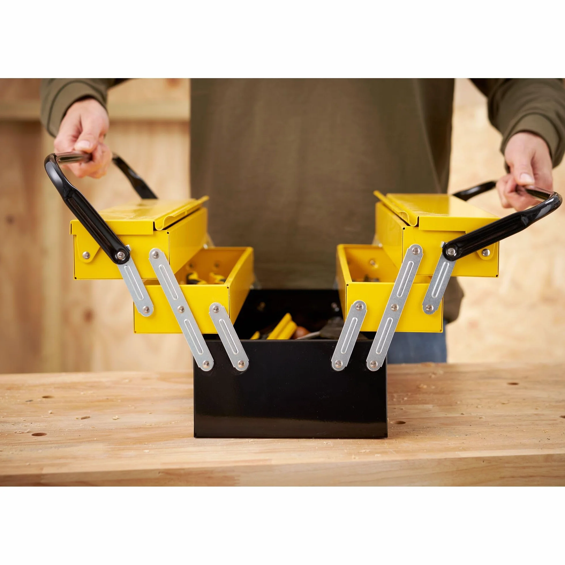 STANLEY Cassetta porta utensili in metallo 47.70 x 25.70 x 22.10 cm