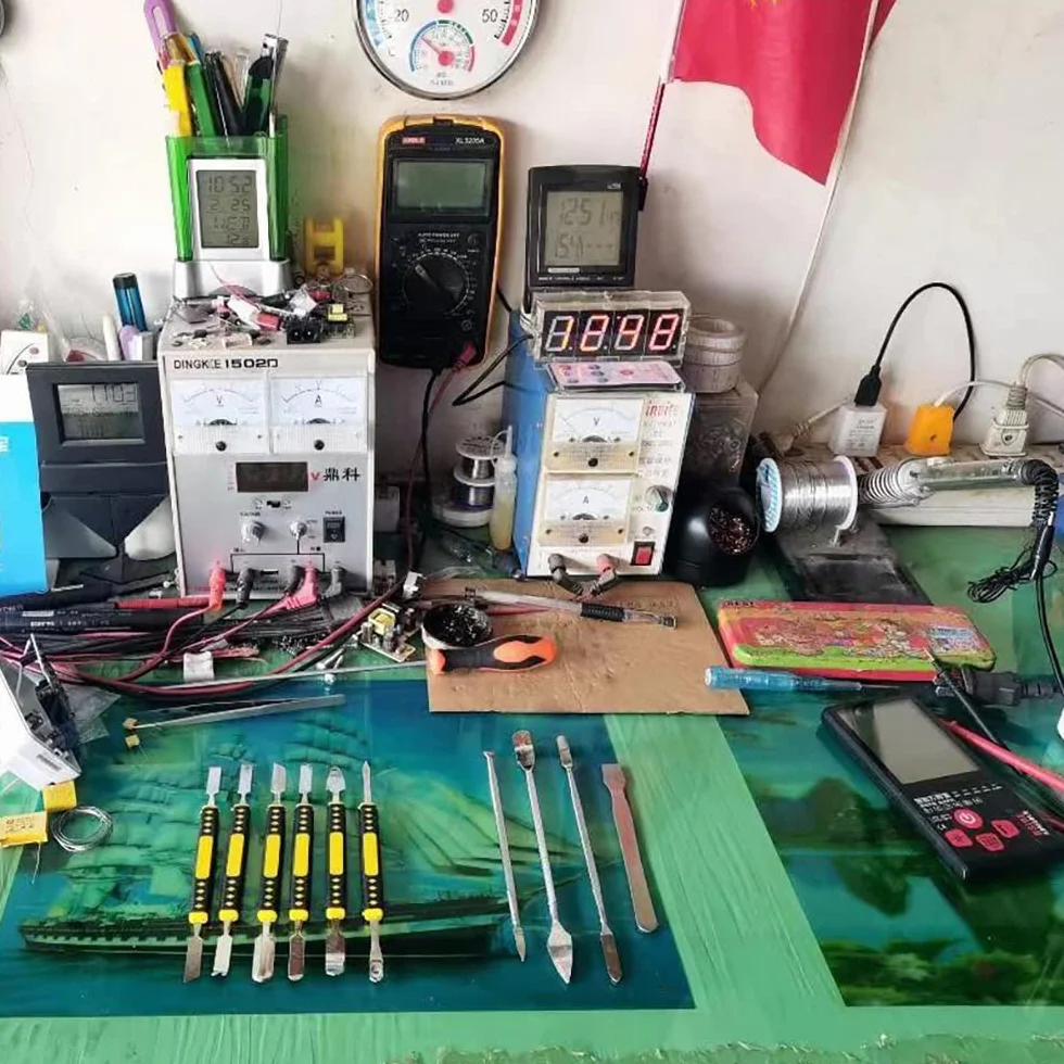 Set di Spudger in Metallo a Doppia Estremità per Riparazione Elettronica, Strumento di Smontaggio per Tablet e Cellulare