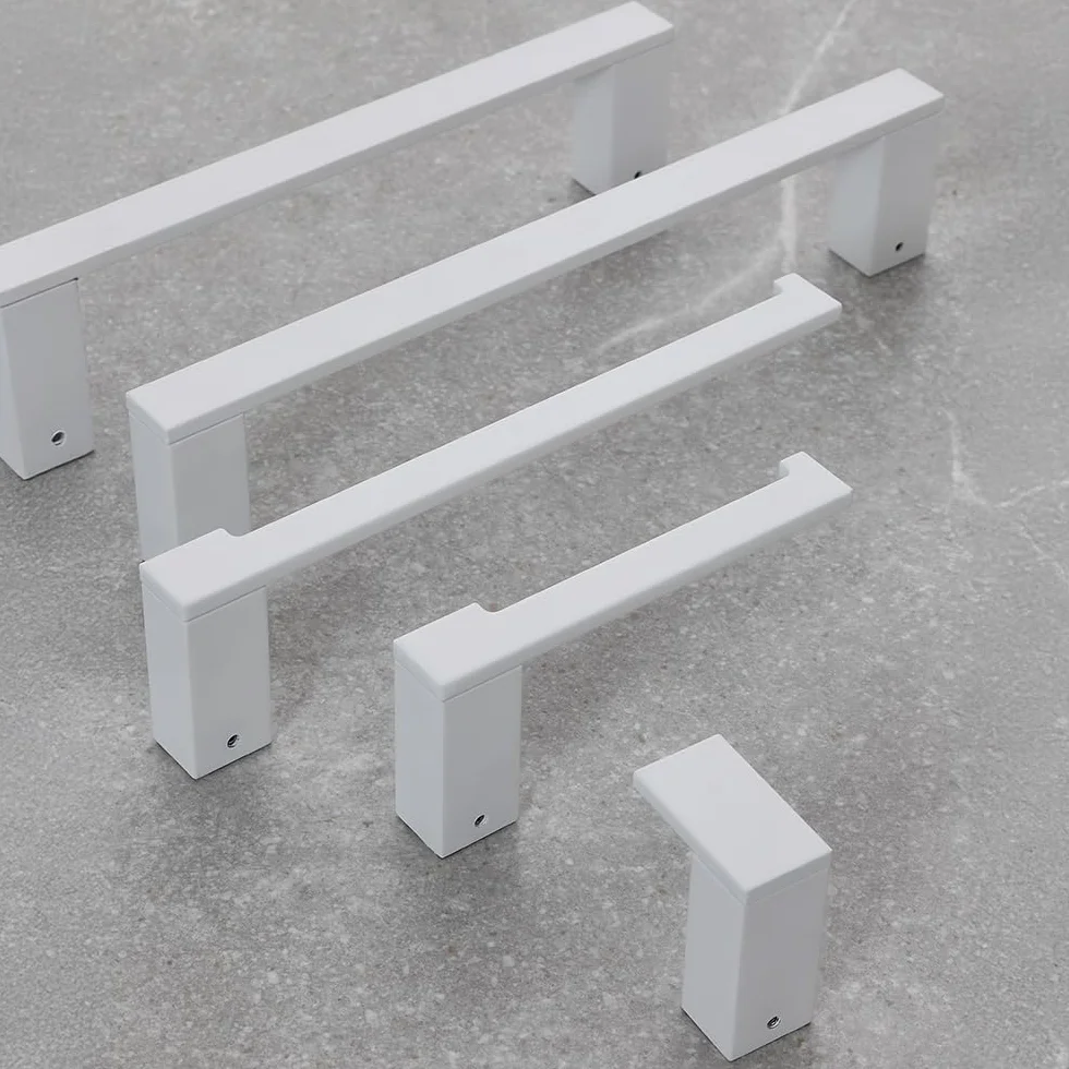 Set 2 Appendini Porta Asciugamani E Accappatoi In Alluminio Bianco Sky L 3 x P 6,5 x H 5,5 Cm Con Fissaggi