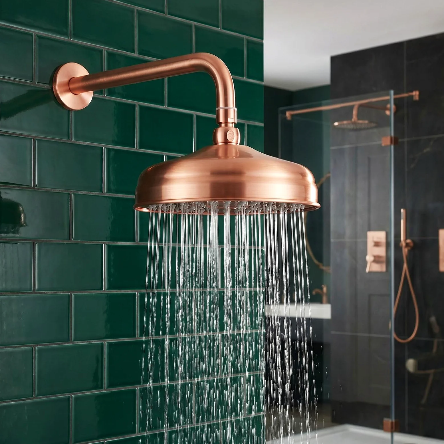 Soffione Doccia in Rame Anticato Ugello a Pioggia, Facile Installazione, Design Moderno per Bagno e Momenti di Bagno Confortevoli