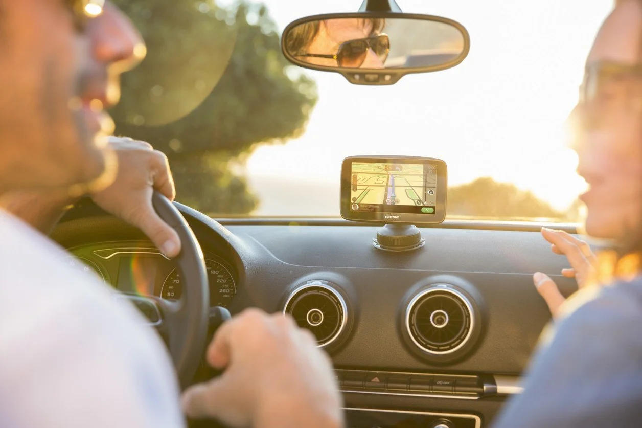 TomTom GO 620 Navigatore GPS per Auto, Display da 6", Aggiornamenti Tramite Wi-Fi, Chiamate Hands-Free, Nero [Versione EU]