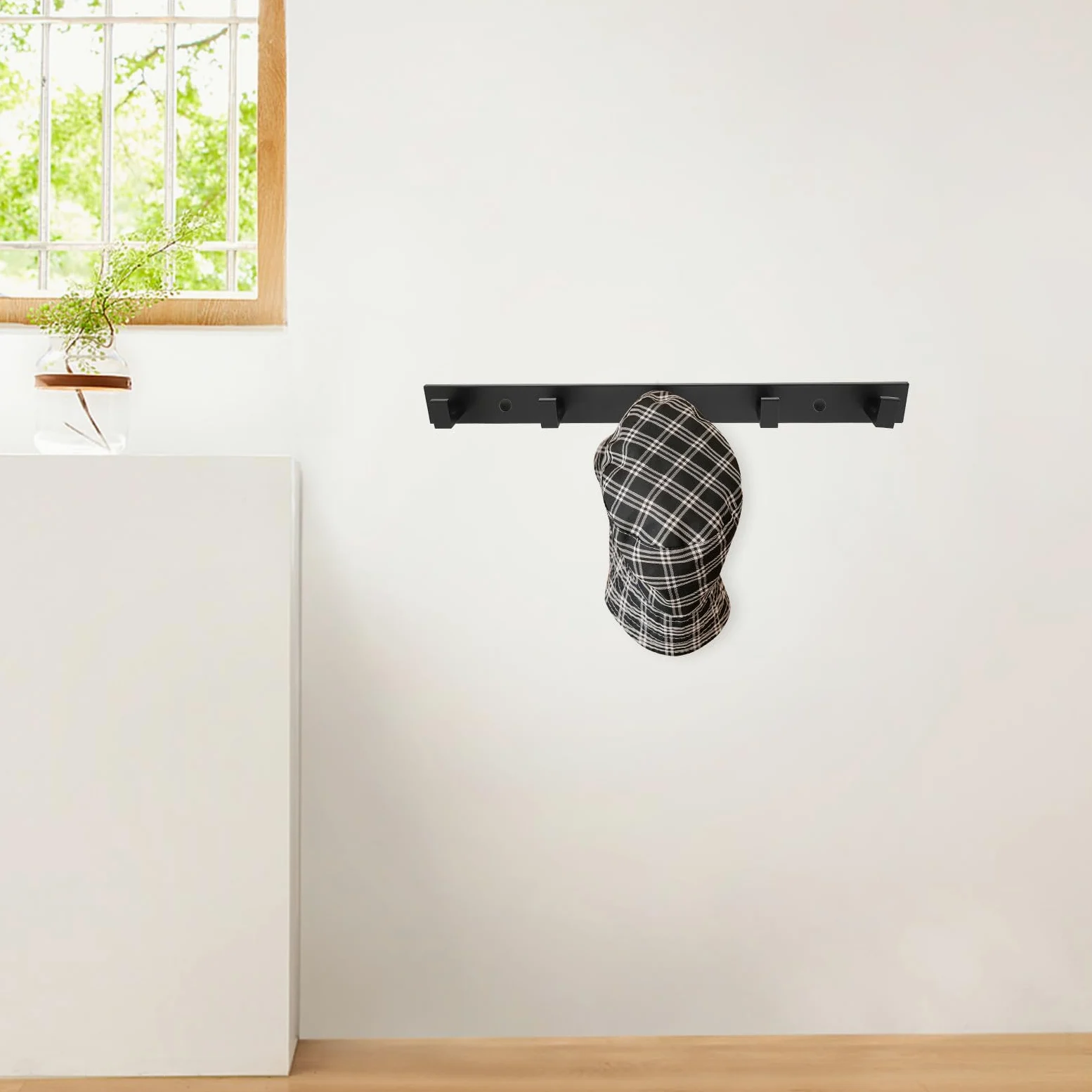 Gancio Adesivo da Parete Appendiabiti Salvaspazio in Alluminio Nero per Bagno Moderno per Asciugamani e Vestiti, per Piastrelle e Ambienti Interni