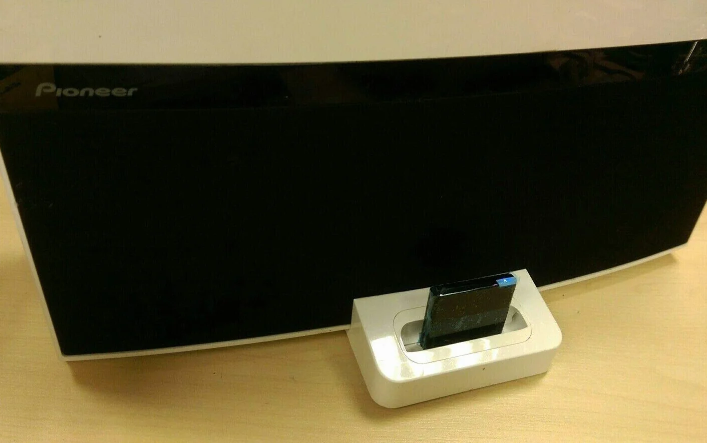 Adattatore Bluetooth per sistema di altoparlanti DVD Pioneer XW-NAV1-K Dock per iPhone iPod