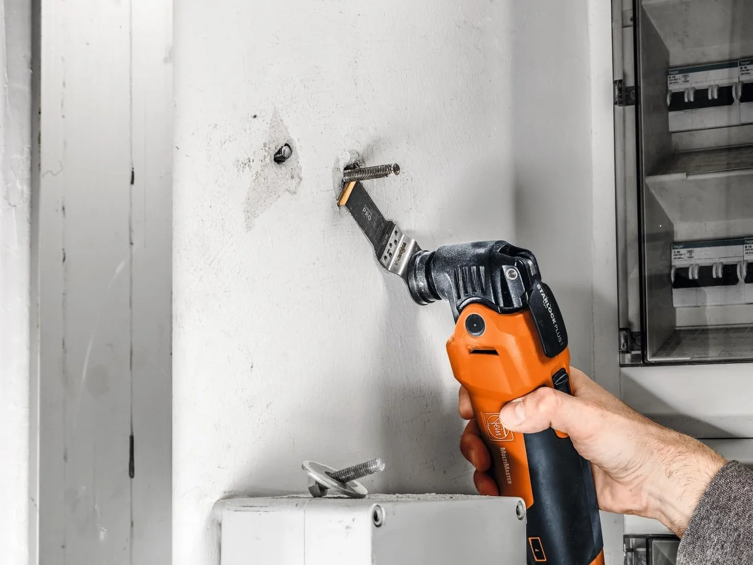 FEIN E-Cut Carbide Pro Lama da taglio in profondità, 1 pz., Larghezza 32 mm, Lunghezza 60 mm, Attacco Starlock Plus, Lama in metallo duro con rivestimento in TiN estremamente resistente all’usura