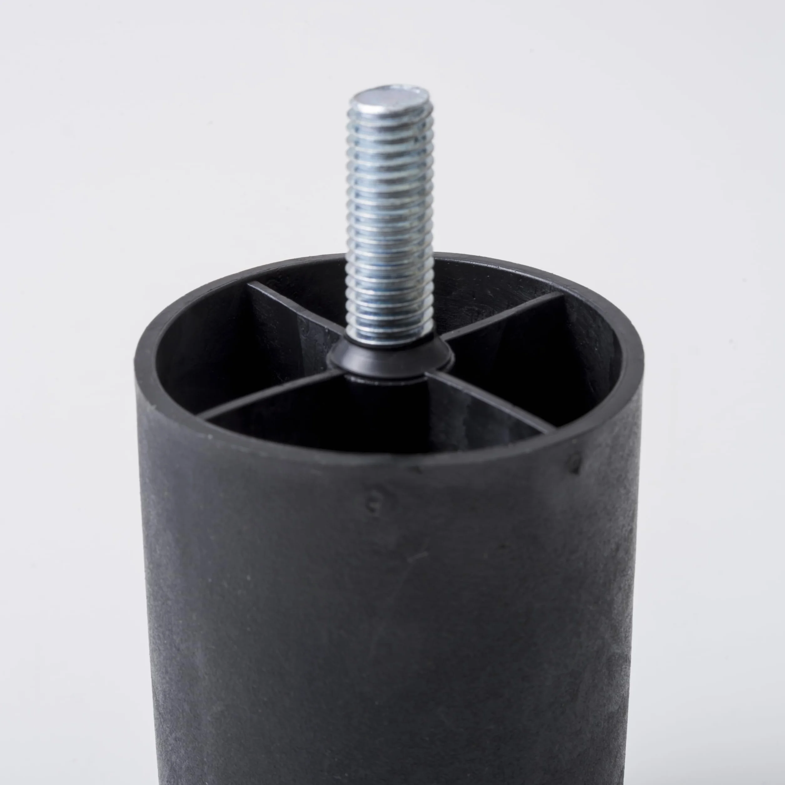 IPEA Set di 4 Piedini in Plastica Nera per Divani e Mobili 80 mm