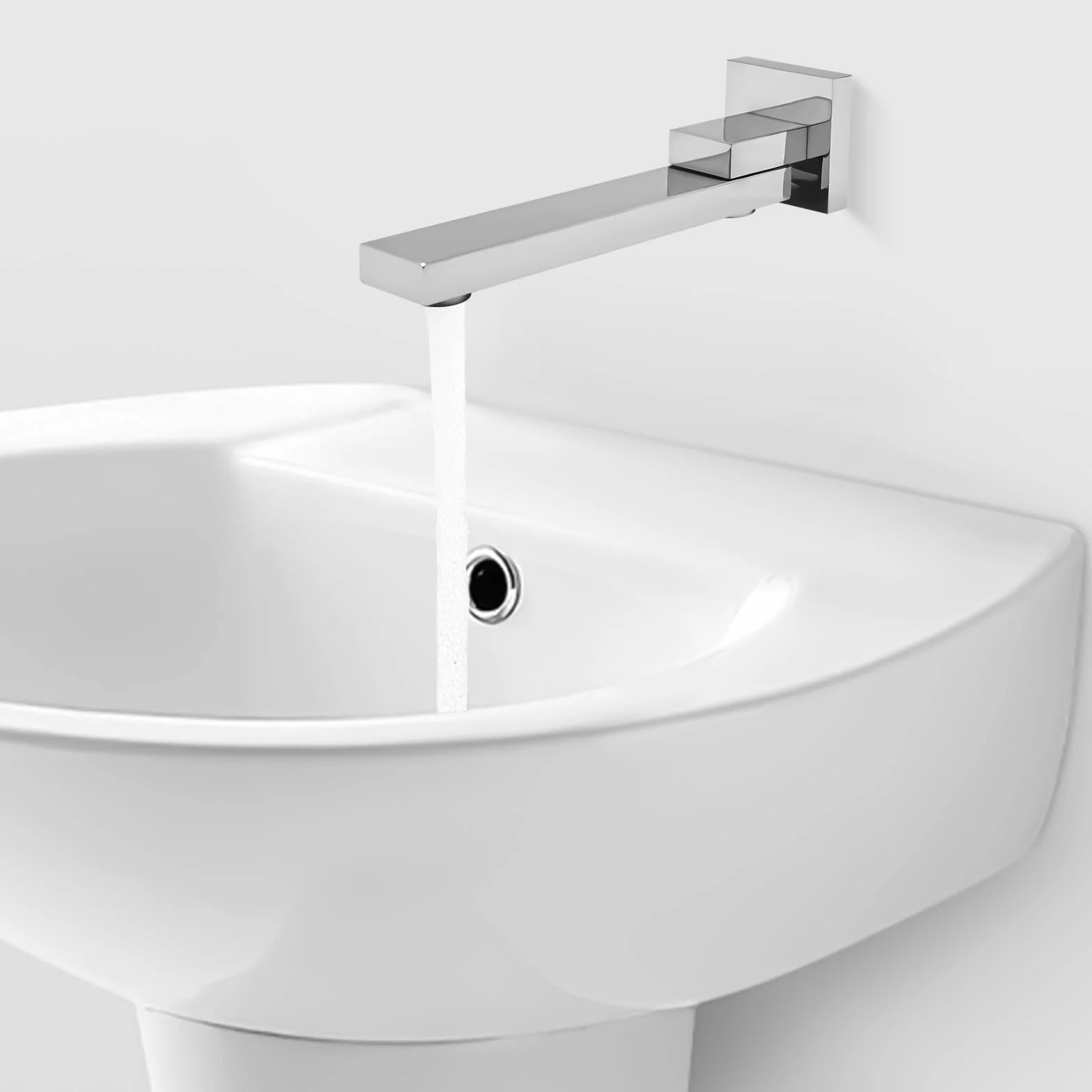 Boccetta per vasca da bagno da 1/2 pollici, cromato, girevole a 180°, con spruzzatore a nido d'ape, antiruggine, per cucina, bagno, lavanderia, ristorante