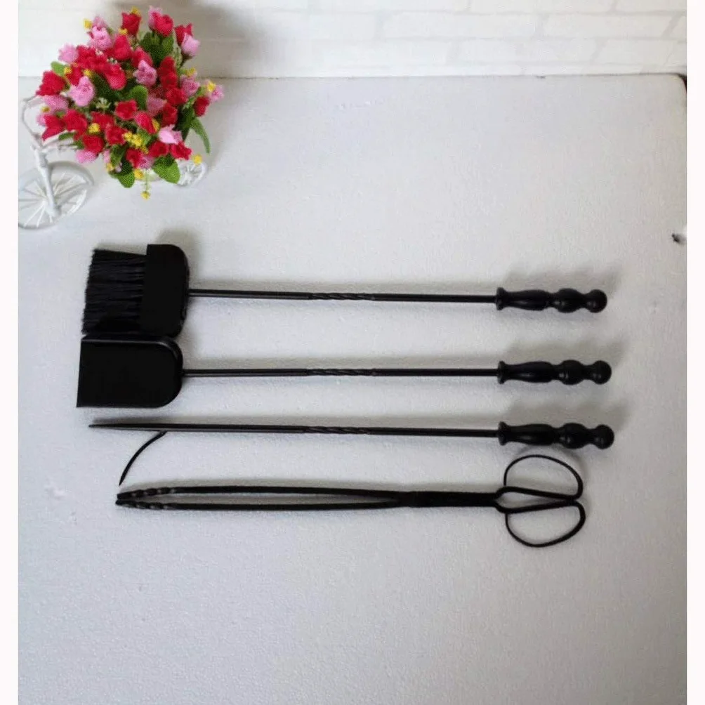 Set di 5 Utensili per Camino in Ferro battuto Moderno con pinze per attizzatoio e Supporto per braciere, Kit di Utensili per Stufa a Legna, Set per caminetto con Maniglie per Camino