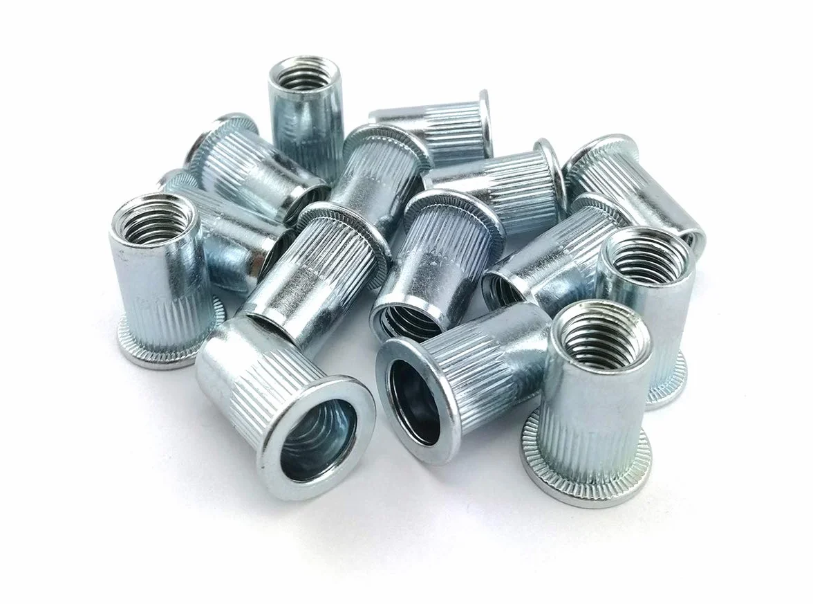Dado a Rivetto con Flangia Piatta M5 20 Pezzi