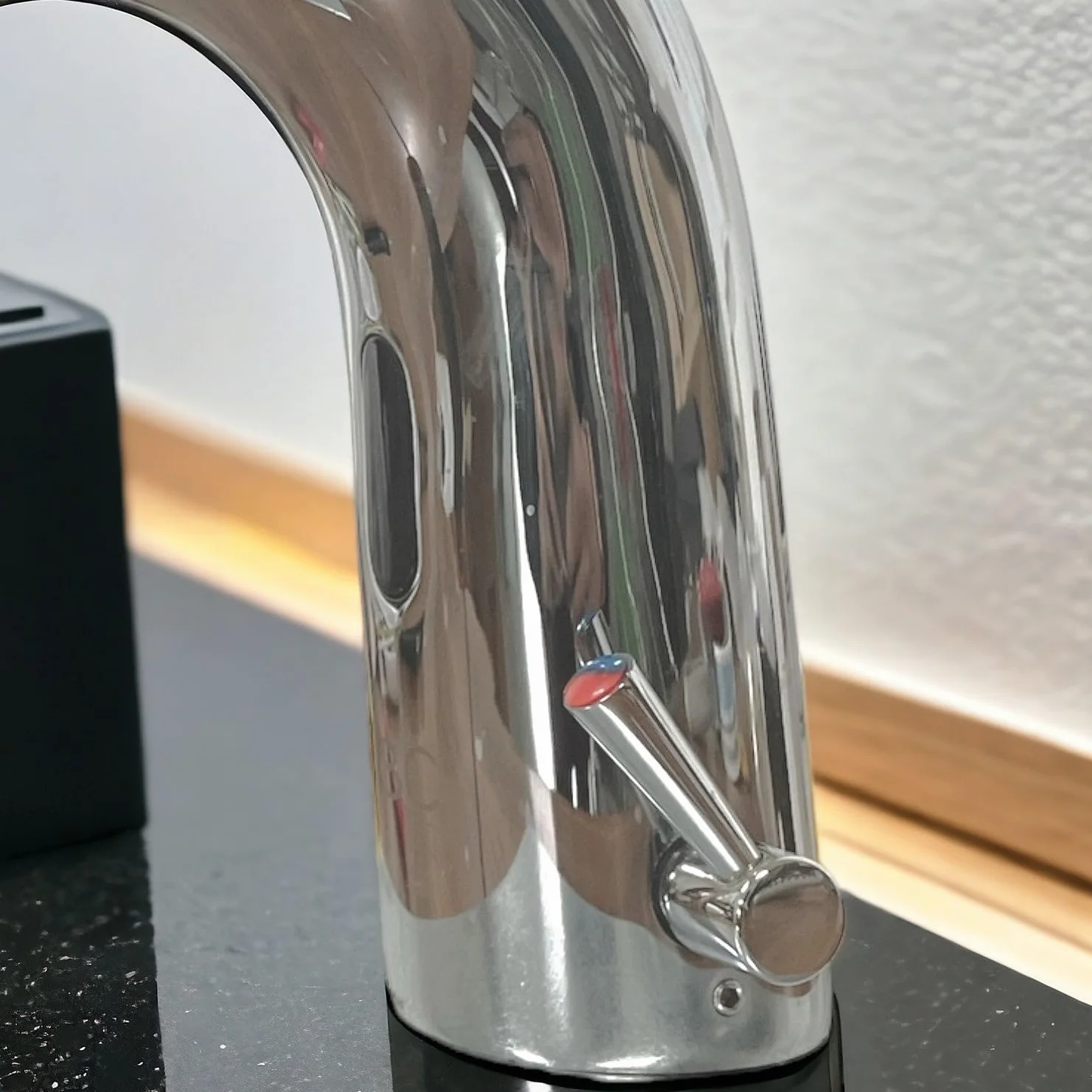Rubinetto Miscelatore Elettronico Automatico a Infrarossi Cromo BAGNOCLIC