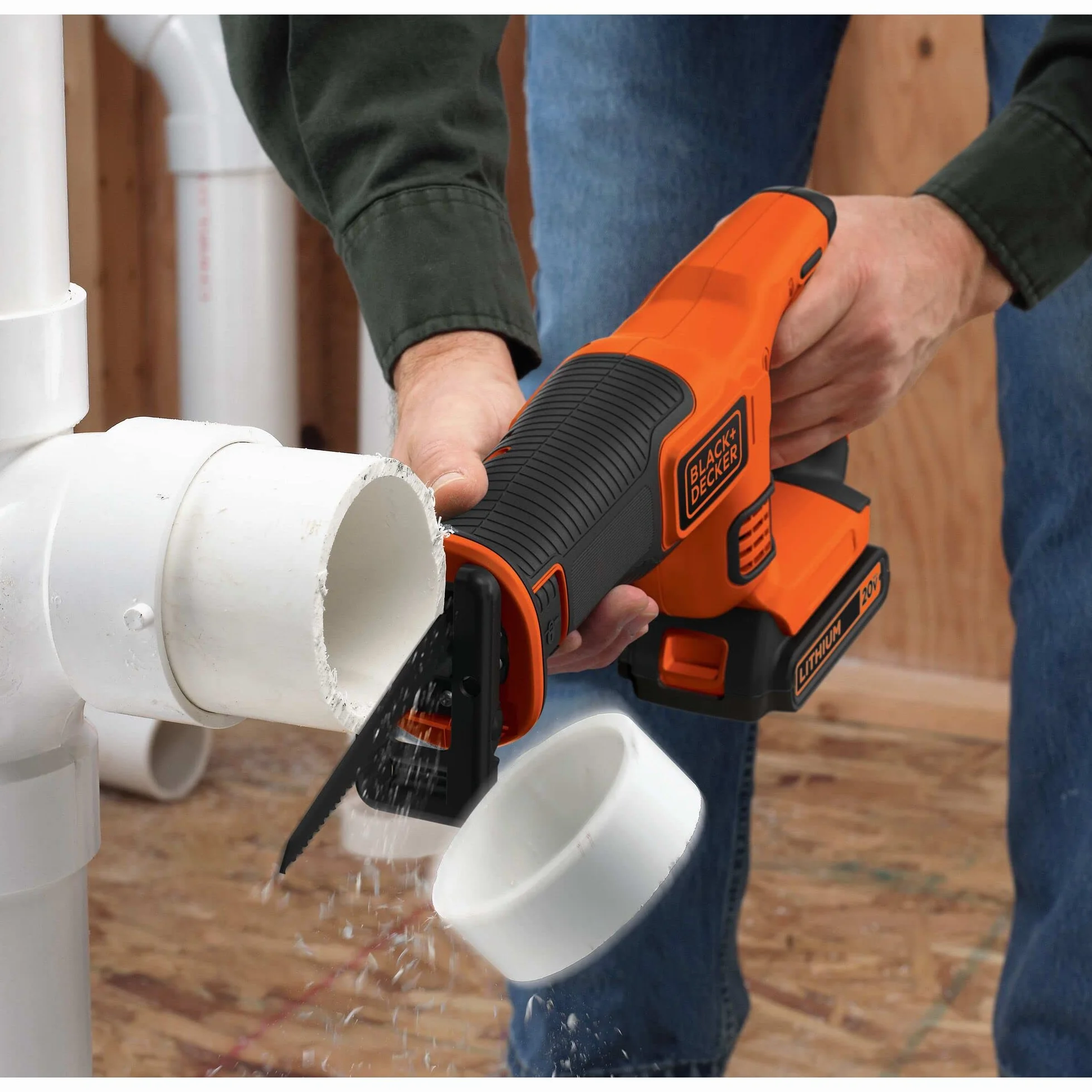 BLACK+DECKER SEGA UNIVERSALE 18V LITIO UNITÀ SENZA BATTERIA E SENZA CARICABATTERIE Velocità variabile 0-3000 corse/min; Lunghezza corsa lama 22mm. In dotazione: 1 lama da 15cm BDCR18N-XJ