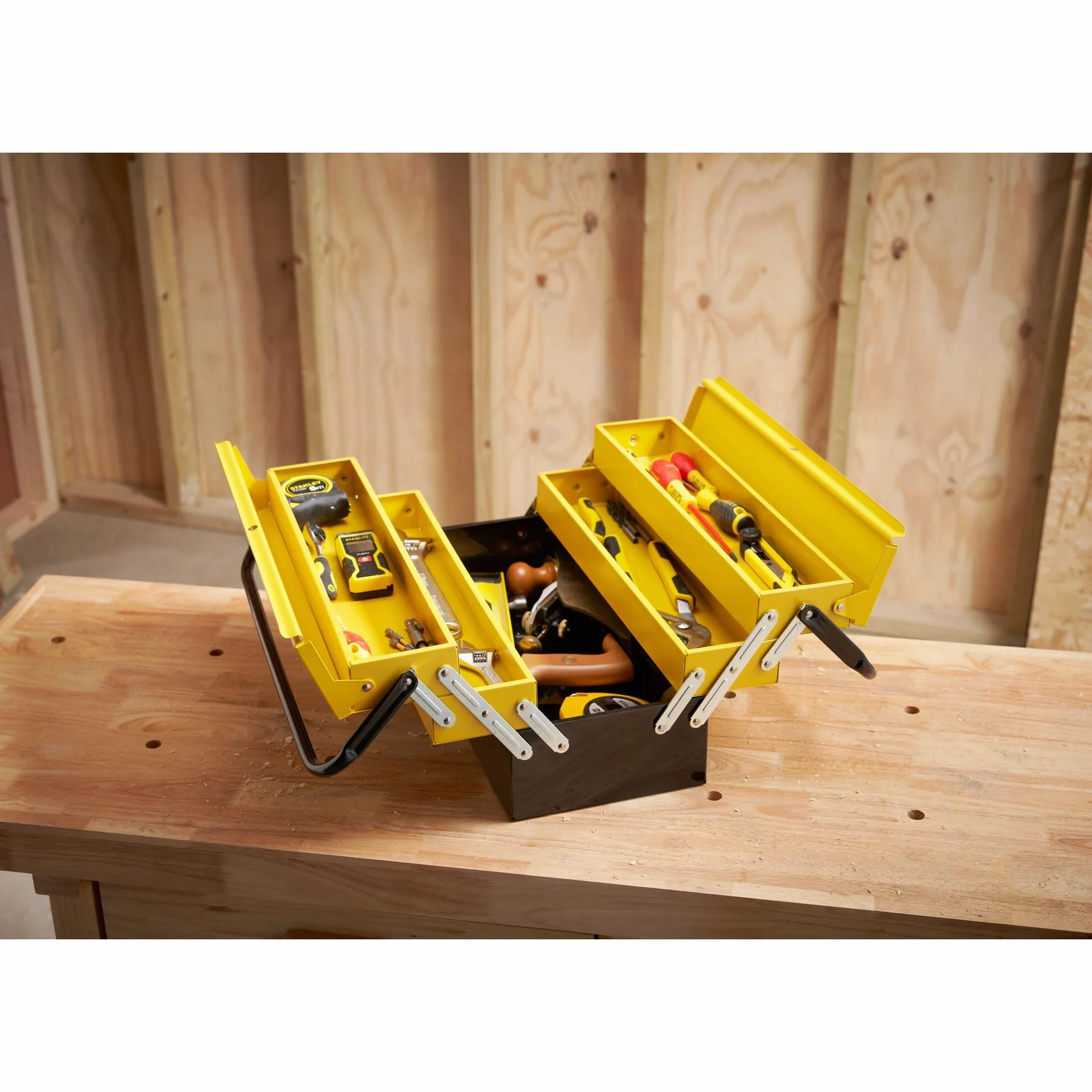 STANLEY Cassetta porta utensili in metallo 47.70 x 25.70 x 22.10 cm