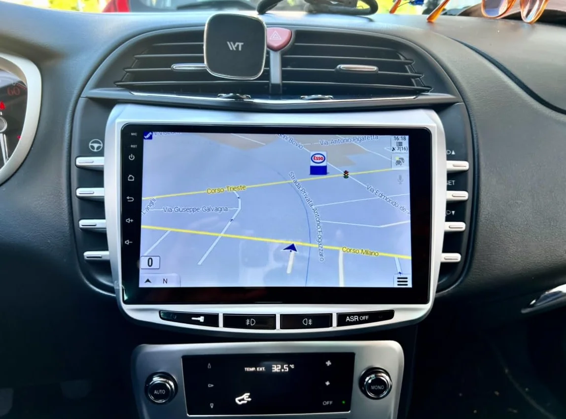 Lancia Delta [2008–2014] Autoradio CarPlay, Android Auto, 9 Pollici Touch GPS, Bluetooth, DSP, Wi-Fi, USB, Retrocamera, Playstore OCTACORE 4GB RAM 32GB ROM