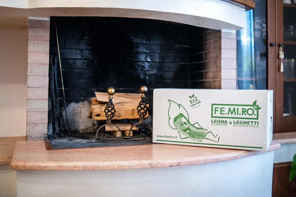 Legna da Ardere di Olivo in Scaglie BIGCHIPS 20 kg – Accendi Camino e Mantenimento Fiamma