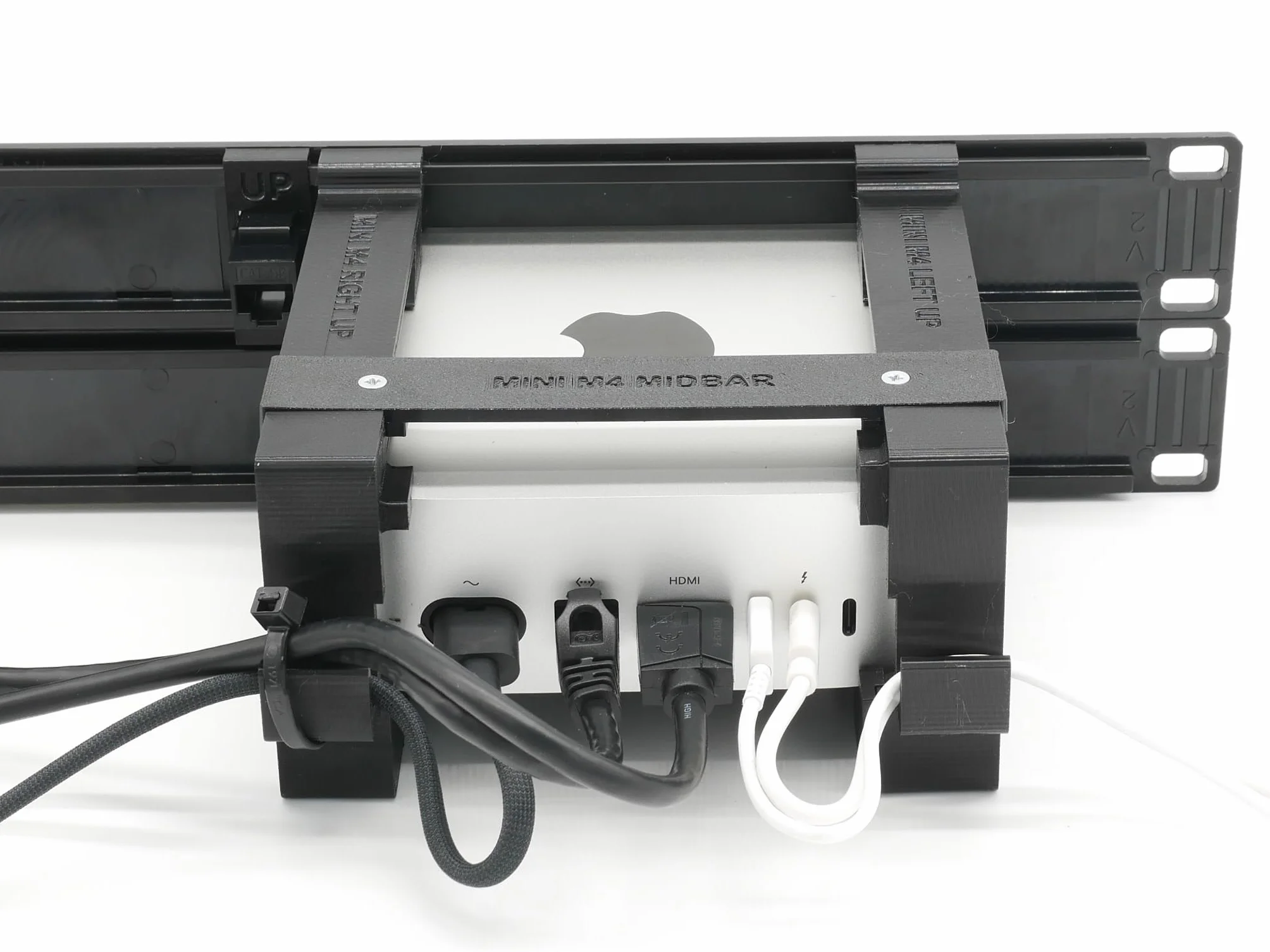 Supporto rack per 2 pz apple mac mini M4 - frontale stampato a iniezione - Rj45 keystone incl e braccio on/off remoto