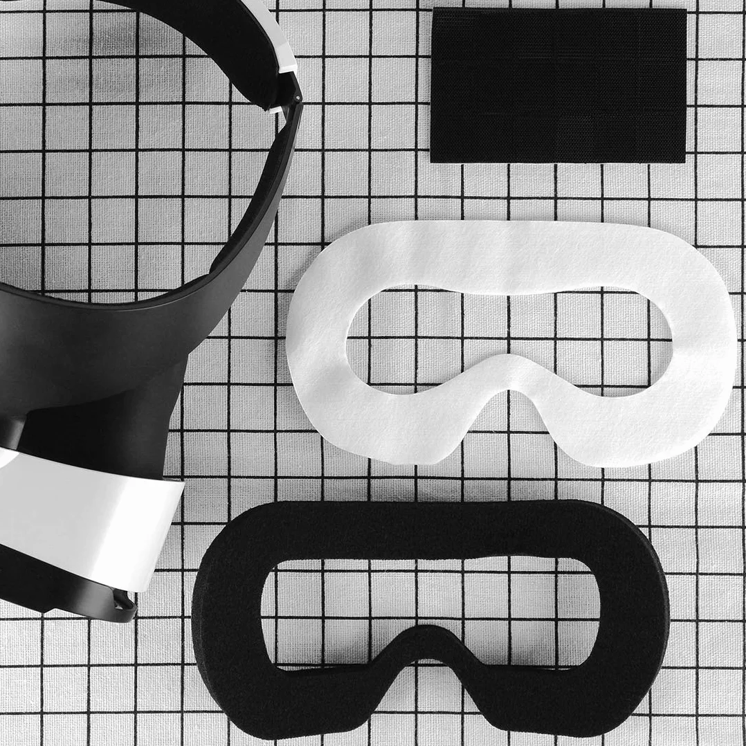 Geekria 100 pezzi di coperture facciali usa e getta e Magic Stick compatibili con HTC Vive, tessuti non tessuti morbidi e traspiranti per visore VR