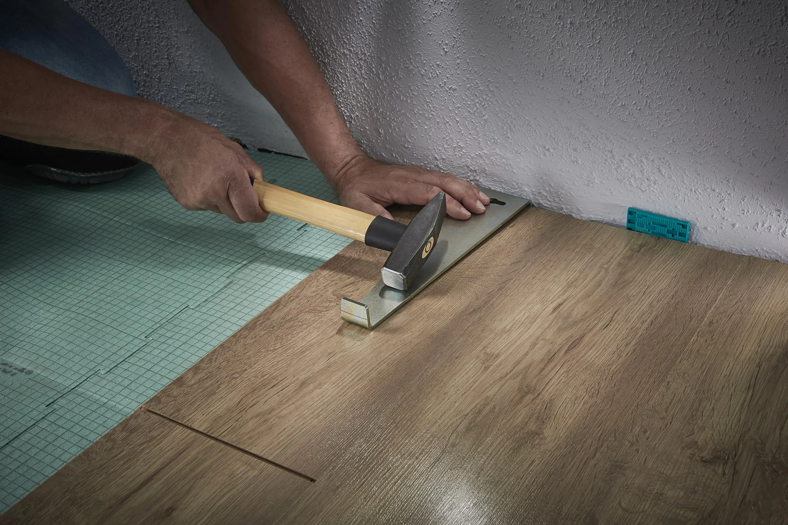 wolfcraft Barra di trazione I 6927000 I per allineare pannelli di laminato Made in Europe