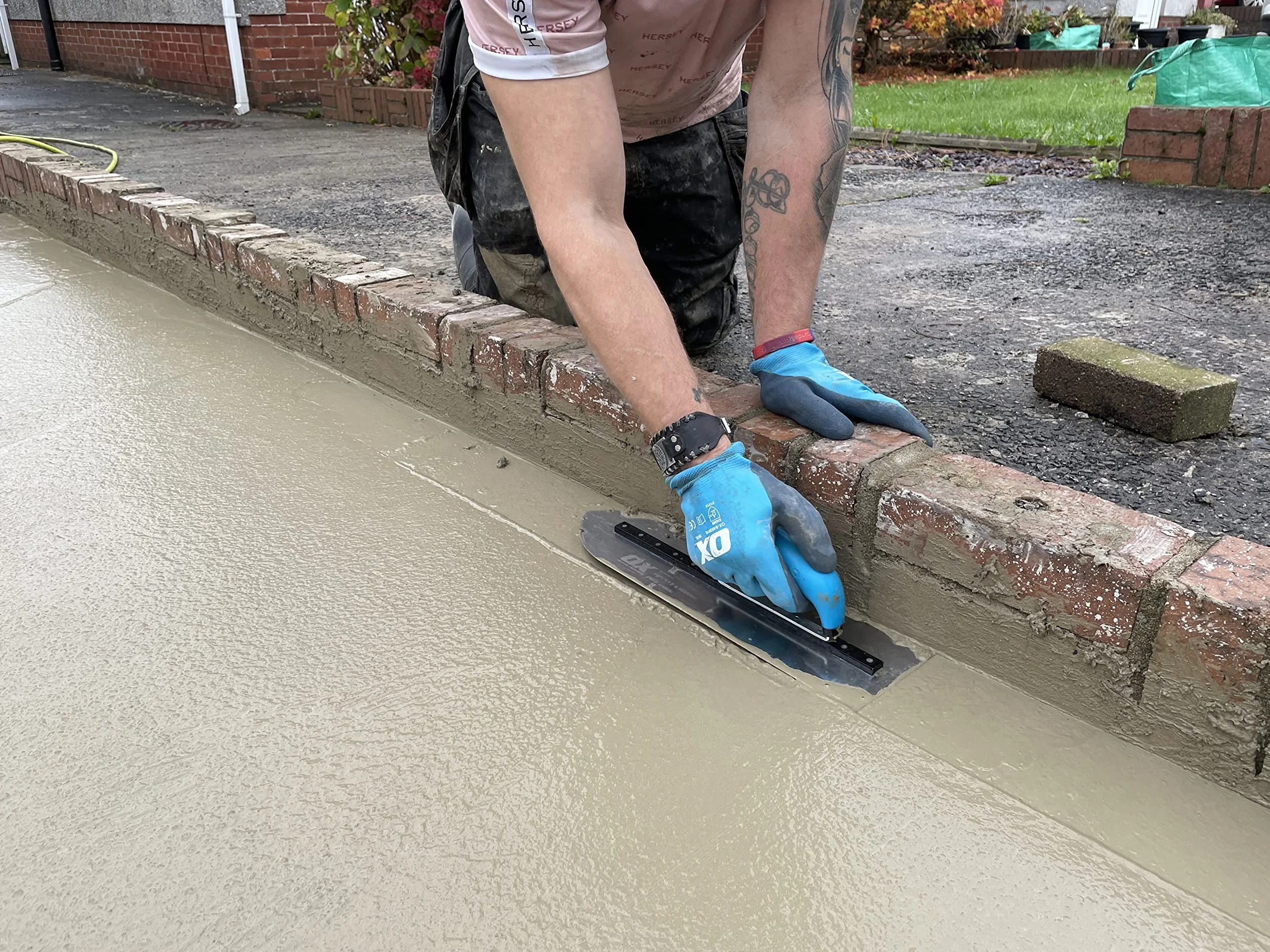 OX Pro Pointed Flooring Trowel - 16" / 400mm