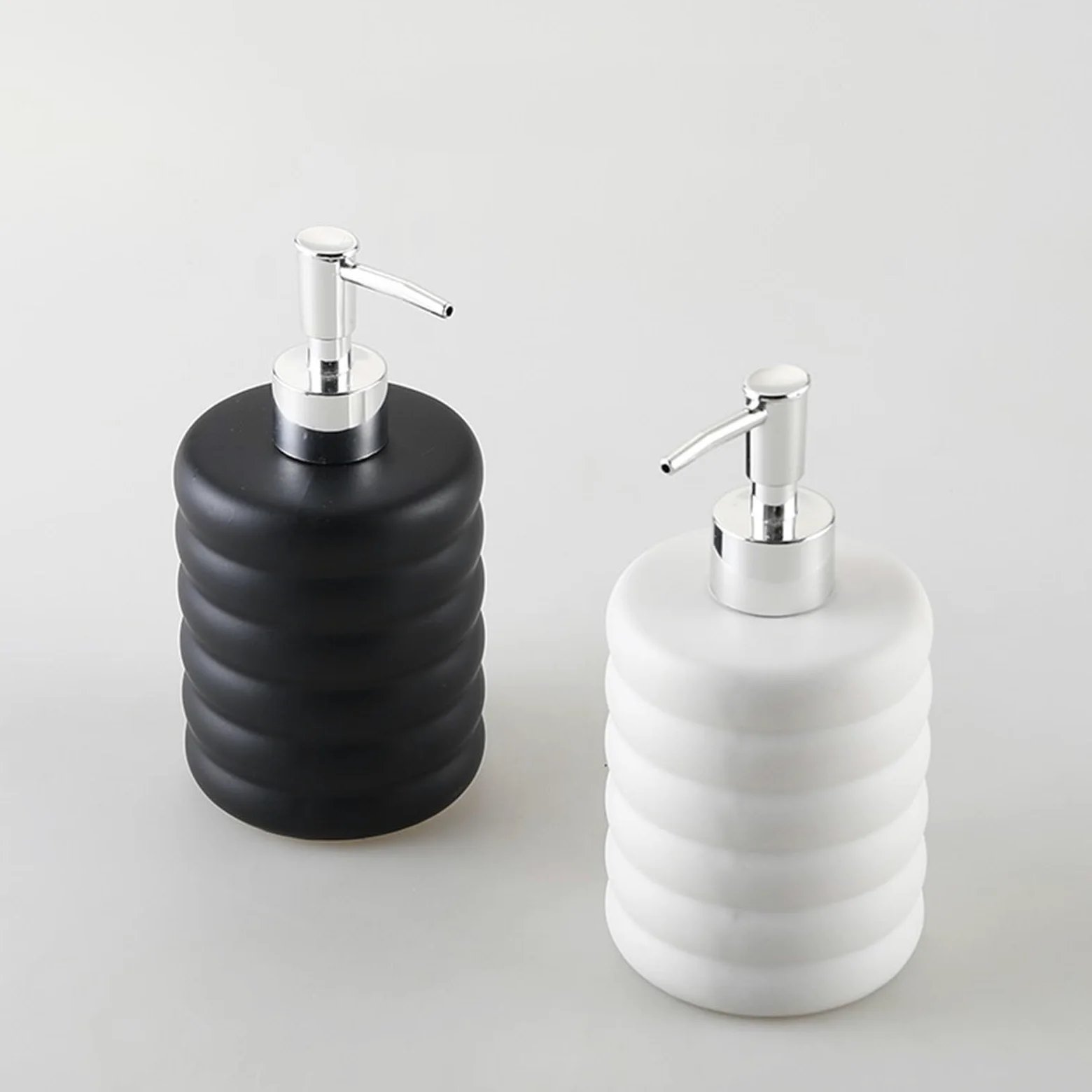 dispenser per sapone, Distributore di sapone, distributore da cucina, 16,9 once, piccolo, moderno in ceramica opaca a strisce