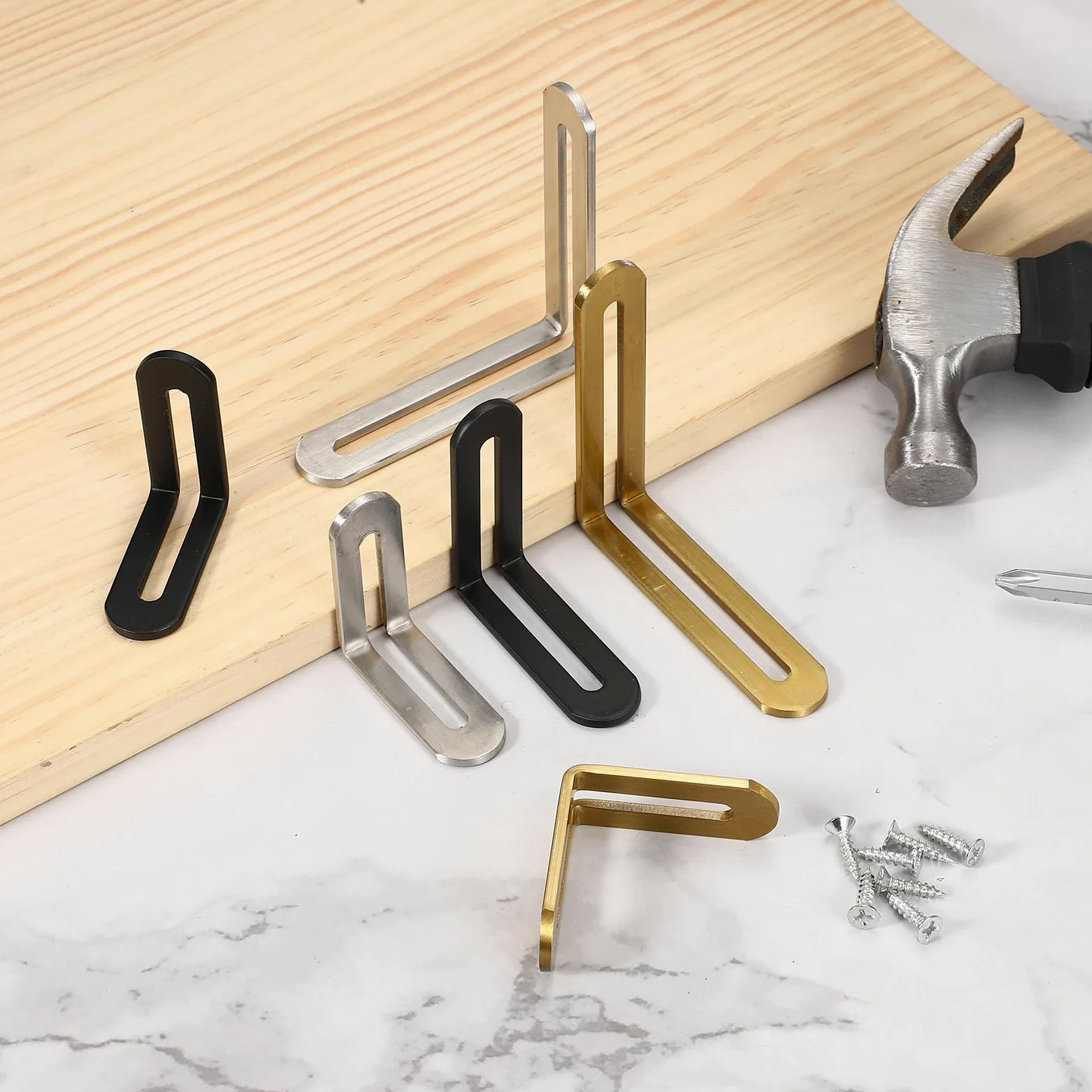 QUARKZMAN 8 Pezzi Staffe Angolari Regolabili A L 3.1"x0.7"x3.1" Acciaio Oro | Con Fessure, 90 Gradi, Per Scaffalature Costruzione Mobili In Legno