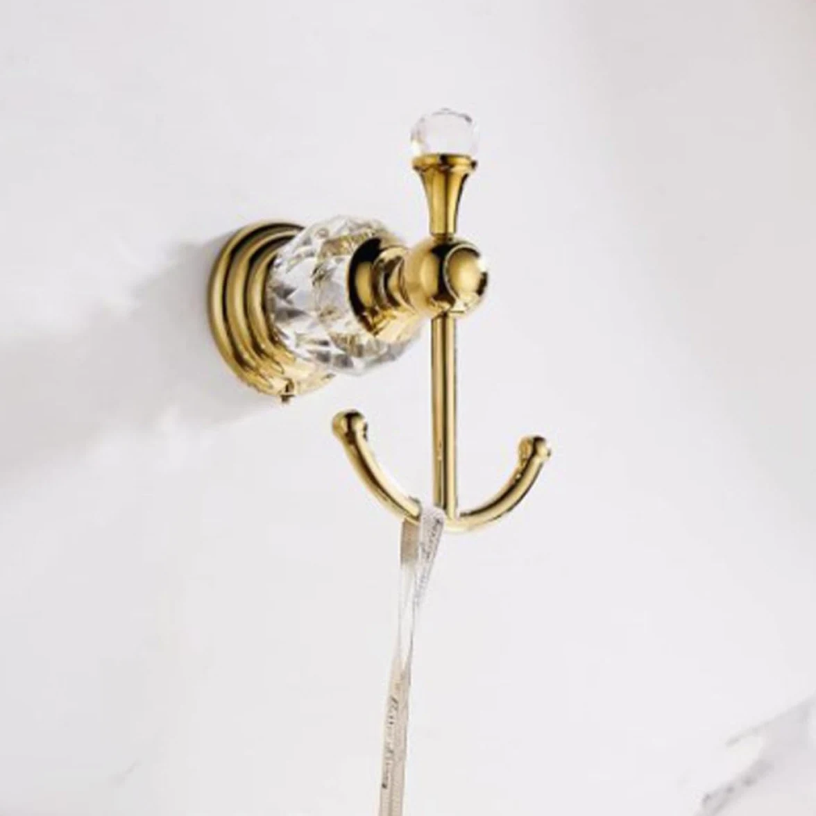 Housoutil Gancio da Parete Dorato per Asciugamani e Cappelli Gancio Portaoggetti in Metallo Robusto e Decorativo Salvaspazio per Bagno e Ingresso Supporto per Accappatoi e Abiti