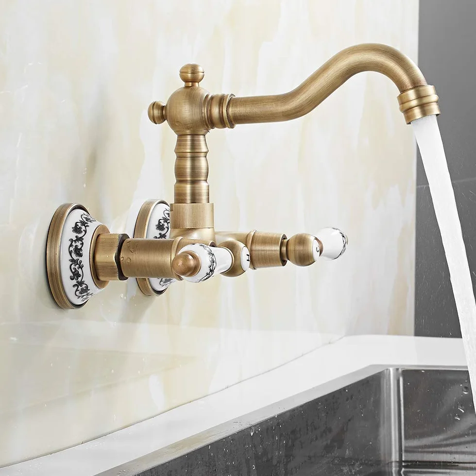 Rubinetto Bronzo a Muro in Ottone con Doppio Manopole in Ceramica Rotazione 360 ° Rubinetto per Cucina a Parete Vintage Supporto Caldo e Freddo Raffinato