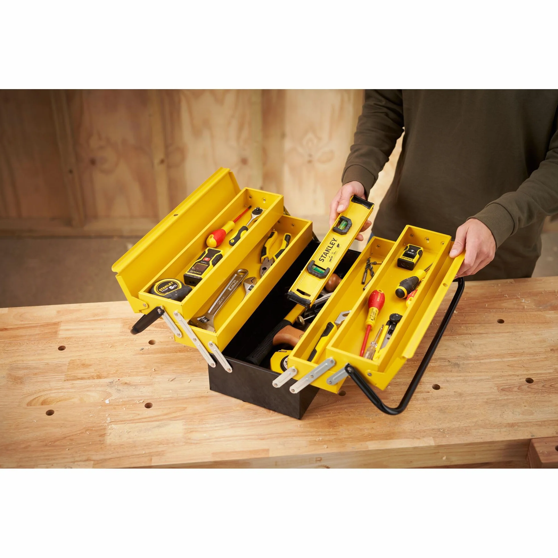 STANLEY Cassetta porta utensili in metallo 47.70 x 25.70 x 22.10 cm