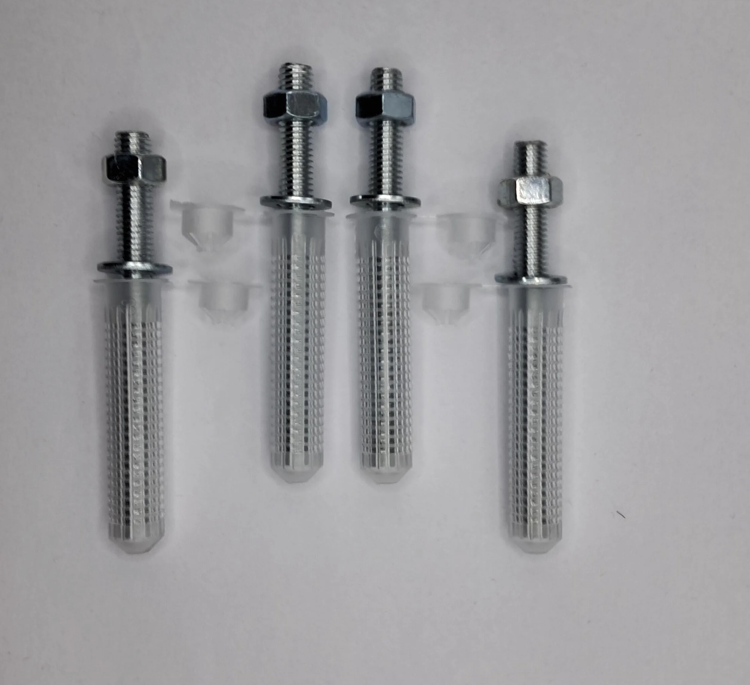 Kotwy Rozporowe Plastikowe 4 Szt M6 Stal Ocynkowana 8 cm Pręt 6 cm Kołek