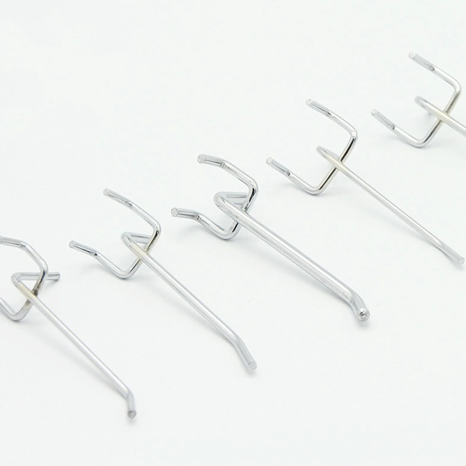Ganci Singoli per Pannelli Forati in Metallo 50pcs (3.5cm, 8.5cm)