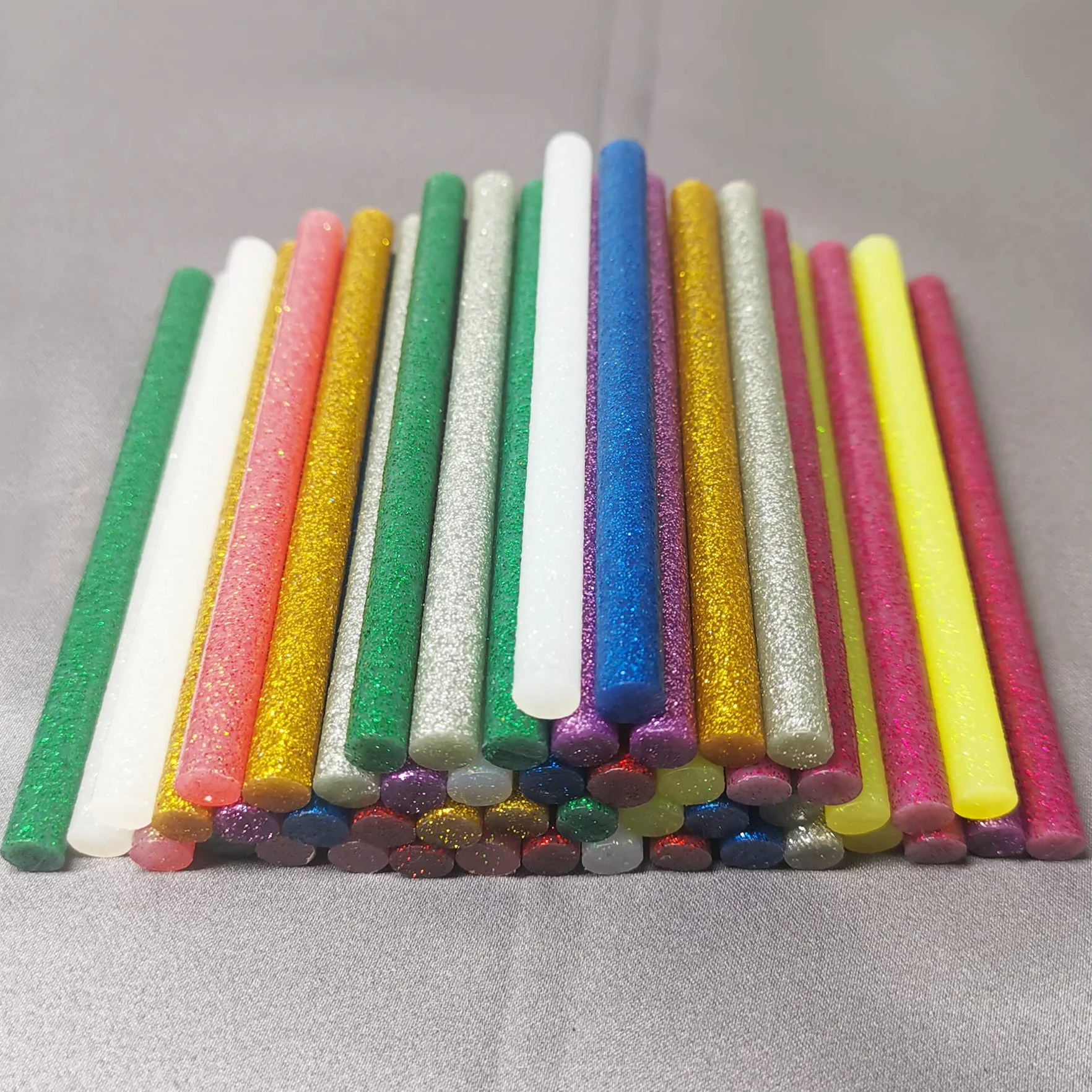 Bastoncini colla termofusibile multicolore 100 x 7 mm per pistola