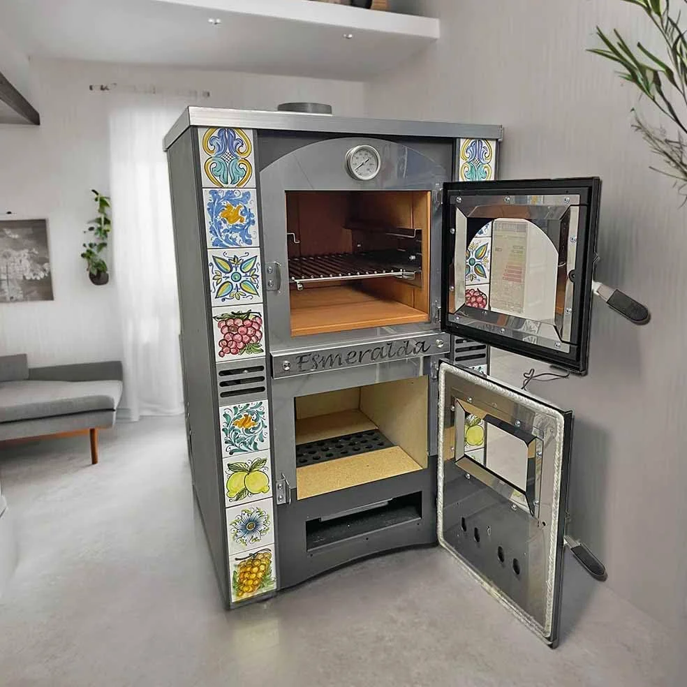 Stufa a Legna Termo ventilata con Forno - Esmeralda Maioliche di Caltagirone - Potenza Riscaldamento 25 Kw, Stufa A Legna Economica in Acciaio Verniciato Antracite, Forno in Mattoni Refrattari