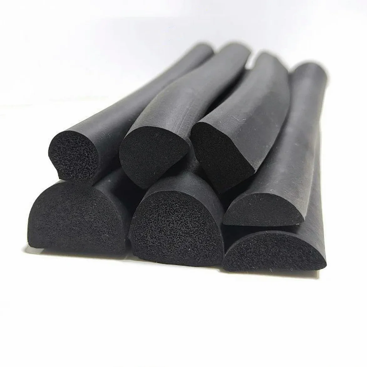 Striscia di Schiuma a Forma di D Mezza Rotonda per Porte e finestre Guarnizione Isolante per Macchina Nero-Senza Adesivo nero-16mm-6mm-1 Metro