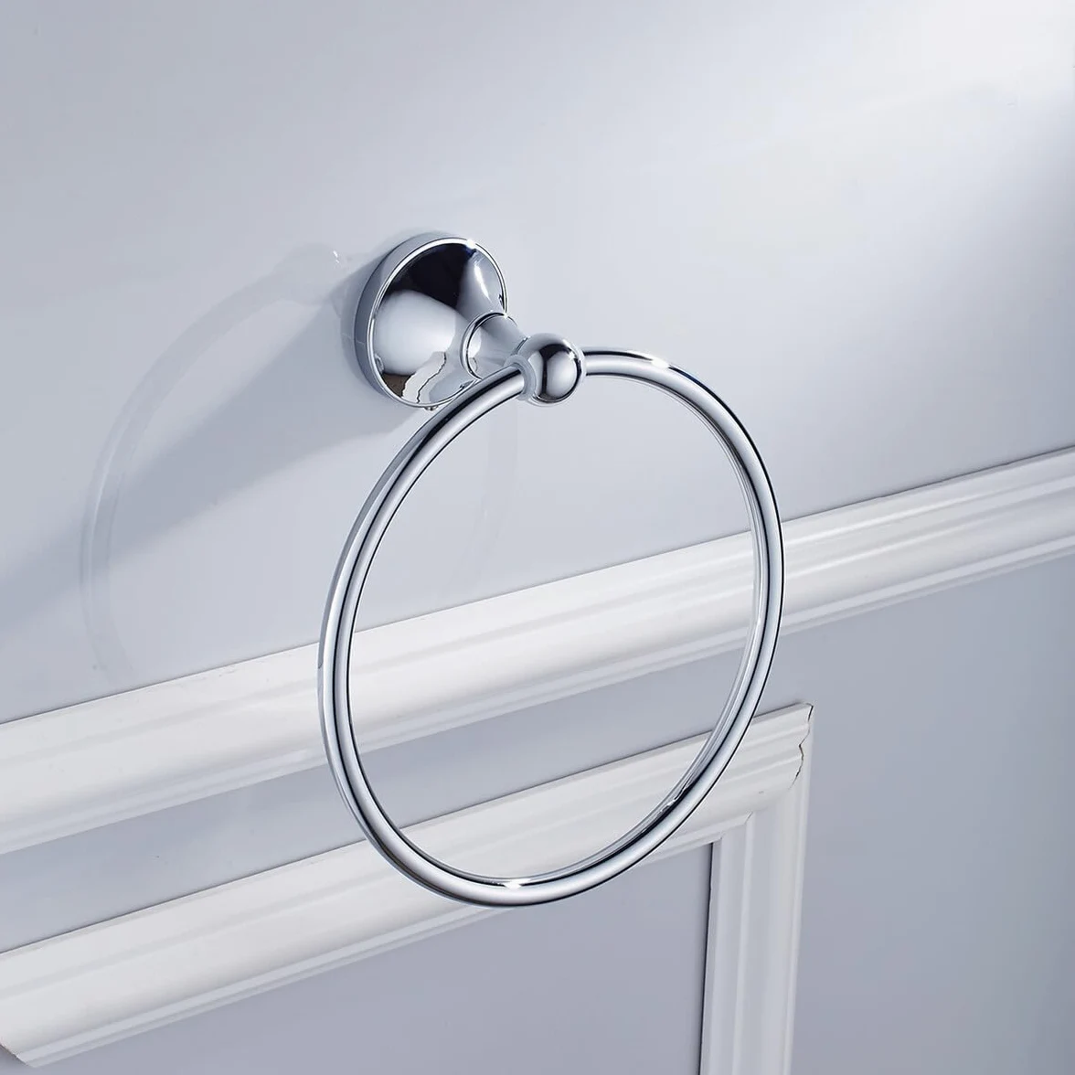 SHINEOFI Portasciugamani Rotondo in Ottone Cromato, Anello Portasciugamani da Bagno Appeso, Resistente e Semplice per Bagno Domestico, Hotel, Scuole e Spazi Pubblici