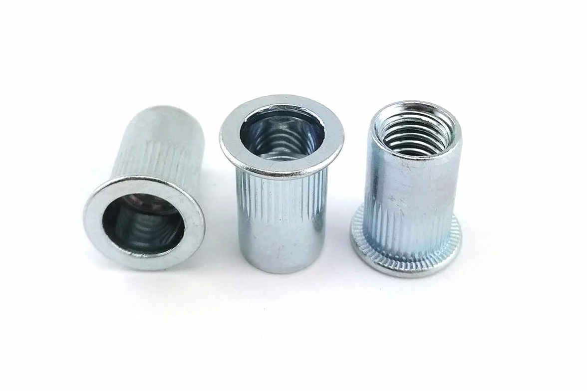 Dado a Rivetto con Flangia Piatta M5 20 Pezzi