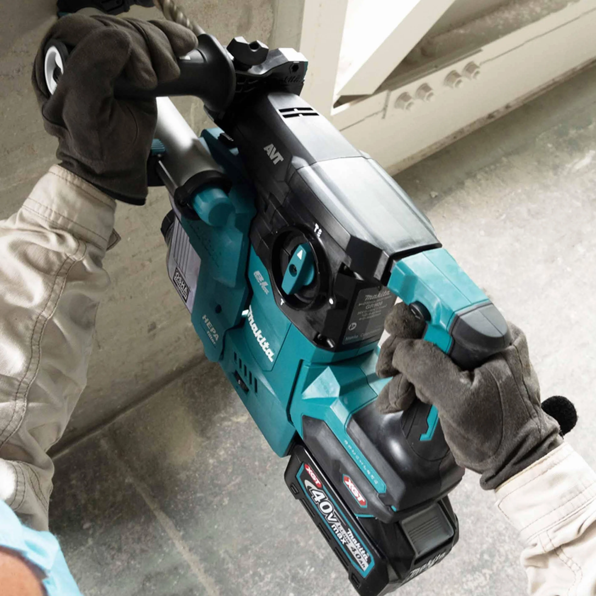 Makita Martello combinato a batteria SDS-Plus 40 V 4,0 Ah 2 batterie + caricatore