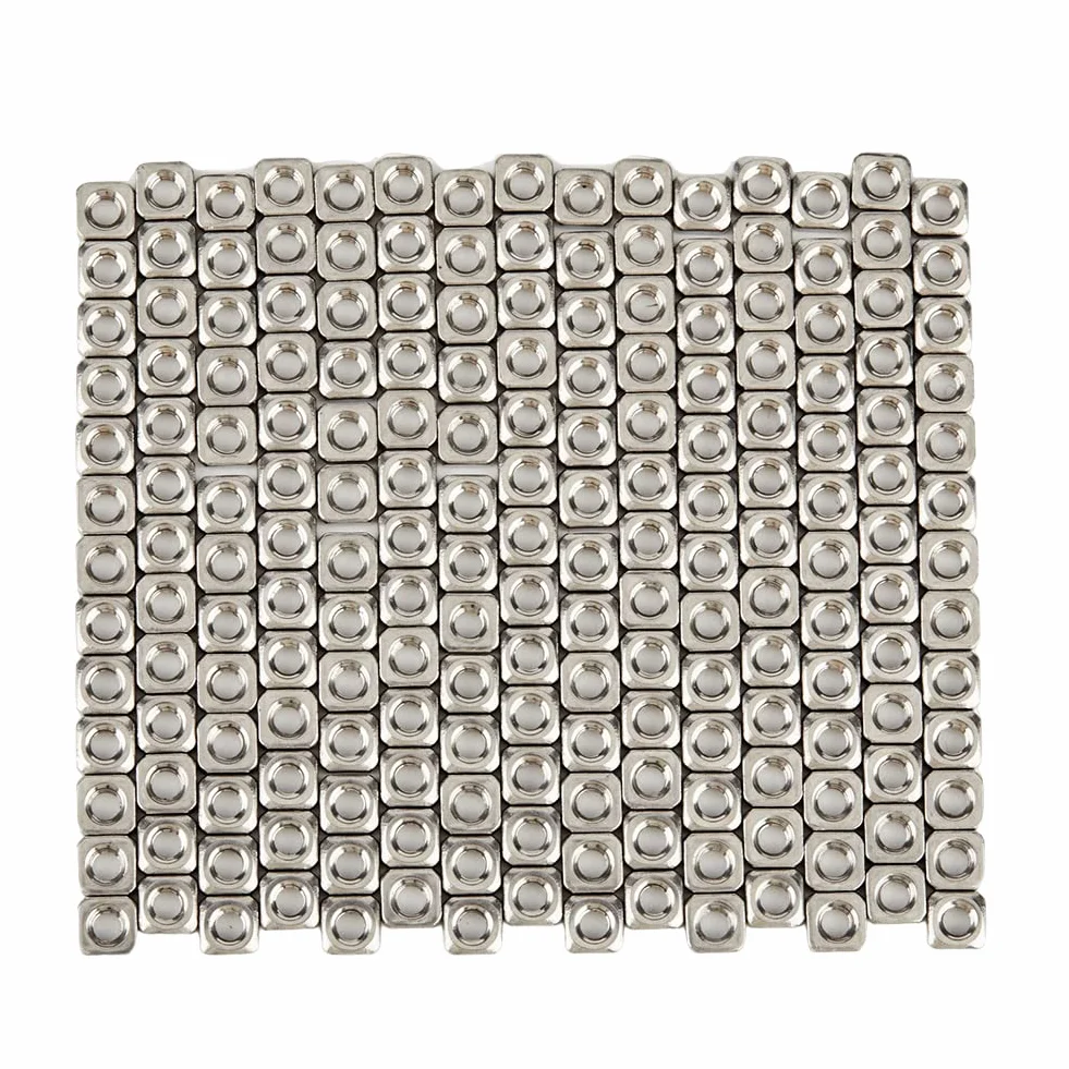 SUPERFINDINGS Circa 220 Pz Nakrętki Kwadratowe M3 ze Stali Nierdzewnej 5.4mm