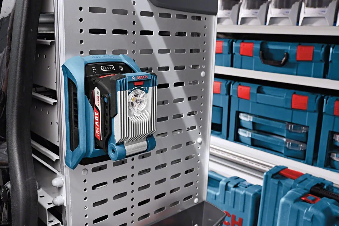 Bosch Professional GBH 18V-26 F Martello perforatore a batteria 18V con lampada GLI VariLED, 2x 4.0Ah, GAL 18V-40, set Amazon Exclusive