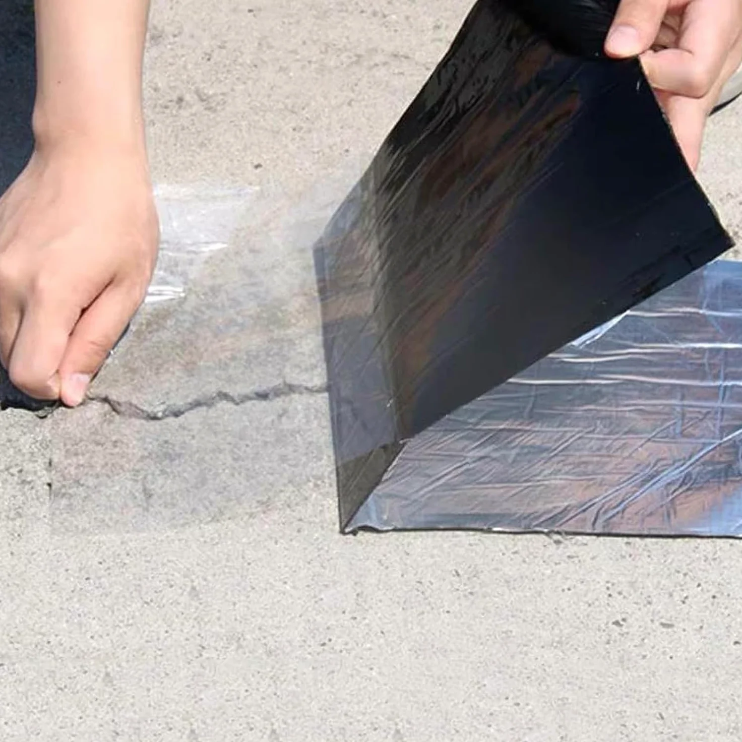 Nastro bituminoso, autoadesivo, impermeabile, sigillante per riparazione di tetti, tende da camper, metallo, finestre e tubi, 0,5 x 4 m, soluzione durevole per la riparazione di crepe