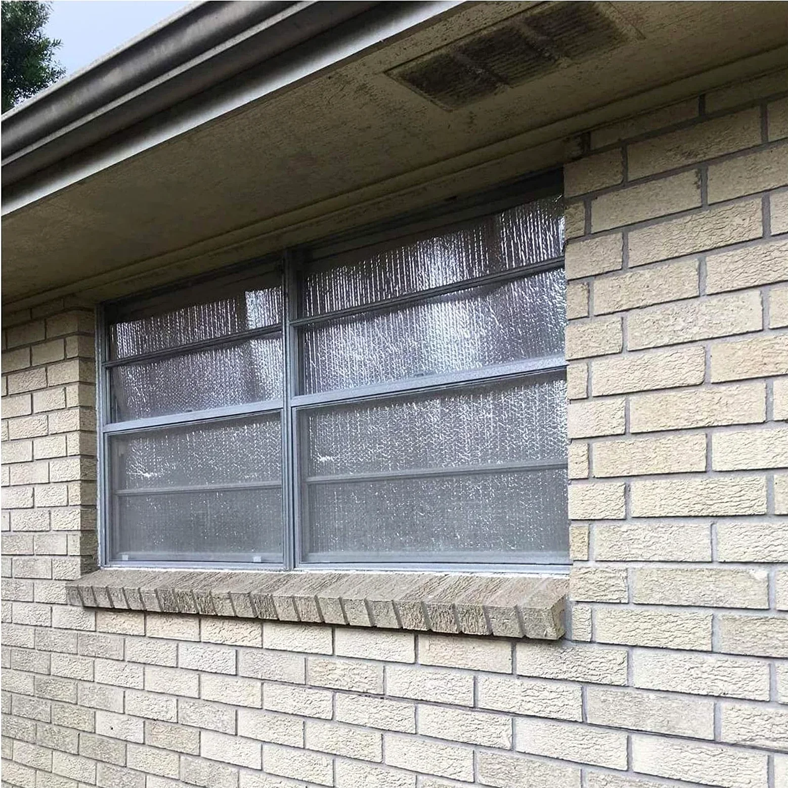 Isolante Termico Riflettente Foglio isolante termoriflettente per termosifoni Foglio isolante termoriflettente per termosifoni Foglio isolante termoriflettente per termosifoni Foglio isolante a rispa