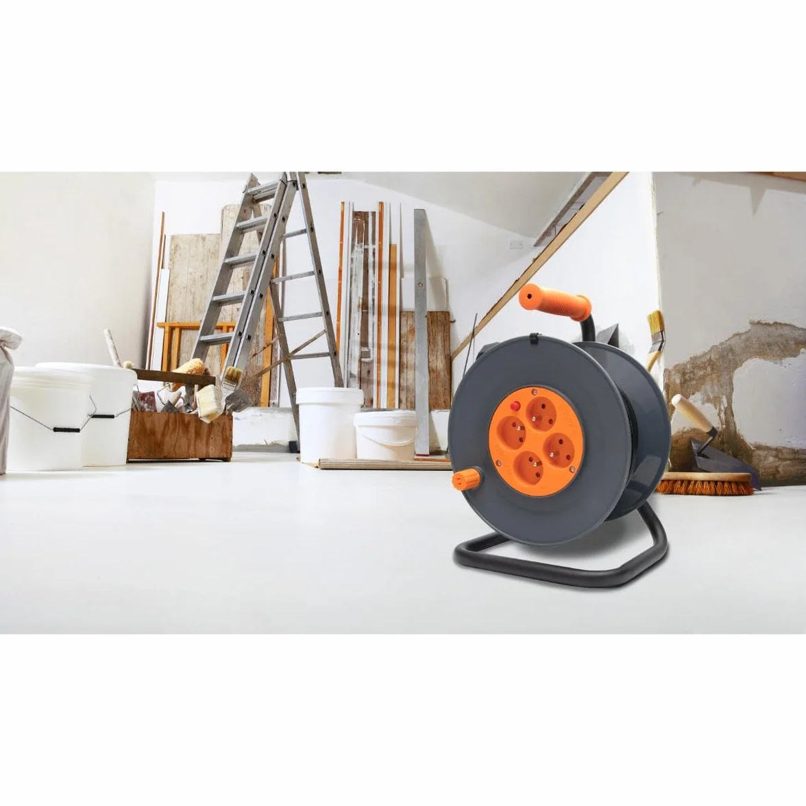 Zenitech Bobina a 4 prese HO5VV-F 3G1mm² 25m +interruttore automatico