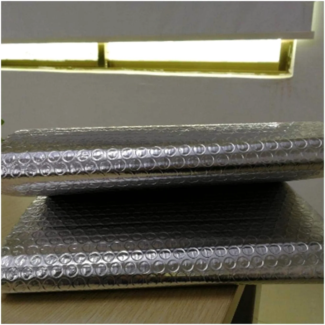 Isolante Termico Alte Temperature Pannelli Termoriflettenti Termosifoni Isolante Termico Adesivo per Termosifoni Foglio Isolante Termico Adesivo ( Size : 1x6m )
