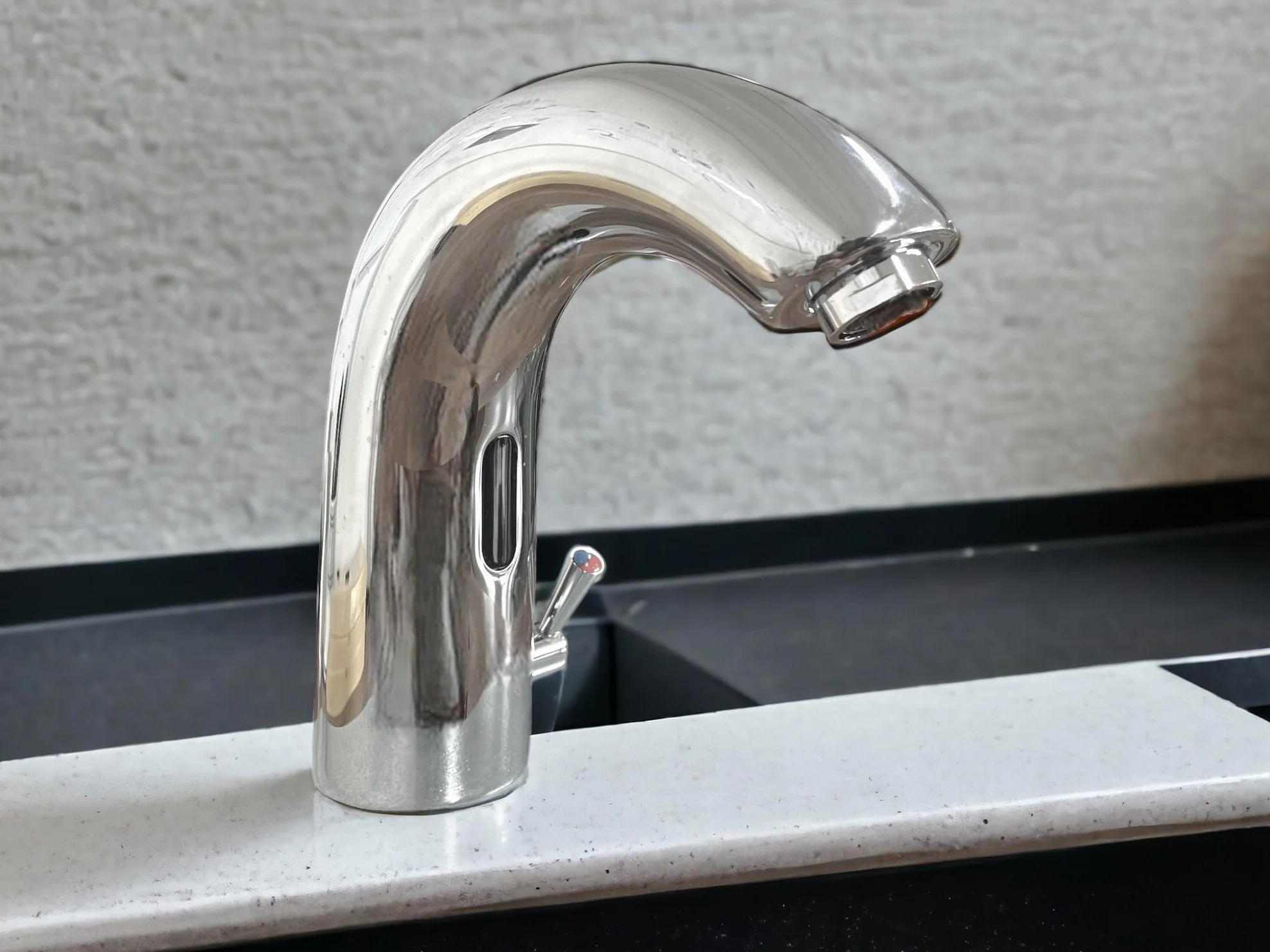 Rubinetto Miscelatore Elettronico Automatico a Infrarossi Cromo BAGNOCLIC
