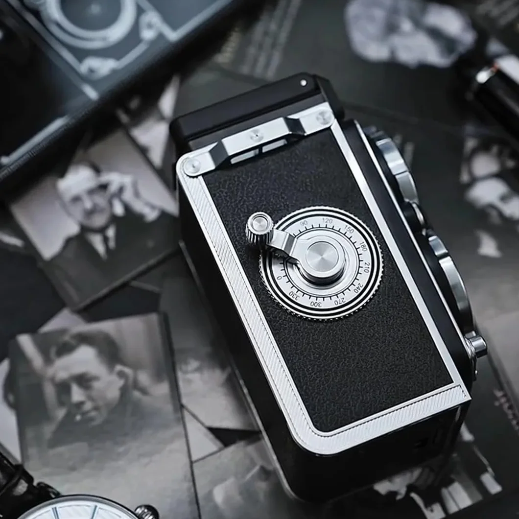 CHUZHAO - Mini fotocamera digitale TLR stile retrò con scheda da 16 GB, autofocus 12 MP 1080p FHD per vlogging, per principianti, adolescenti e adulti, videocamera tascabile portatile vintage