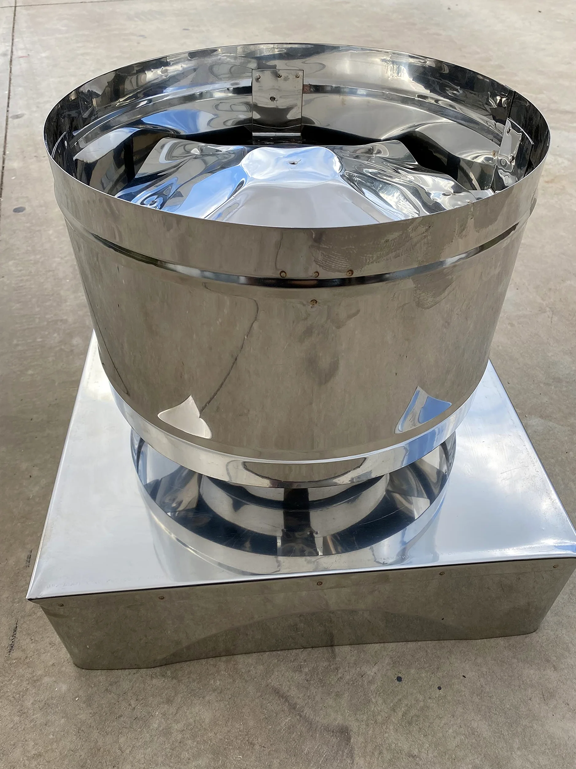 Zeta Fumaiolo a botte inox 420x420mm | Base quadra