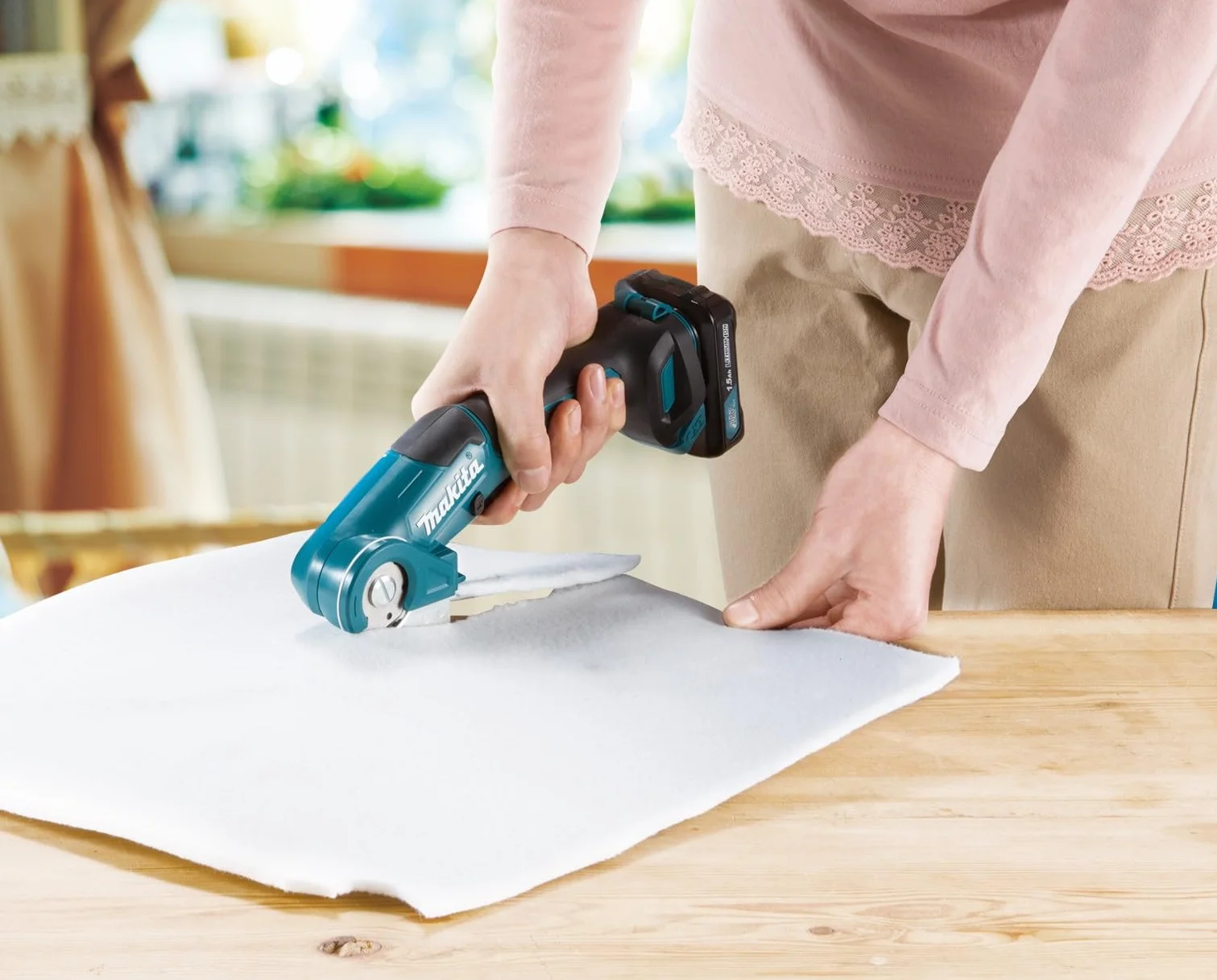 Makita CP100DZ 12V Max CXT Multi-Cutter, Li-Ion