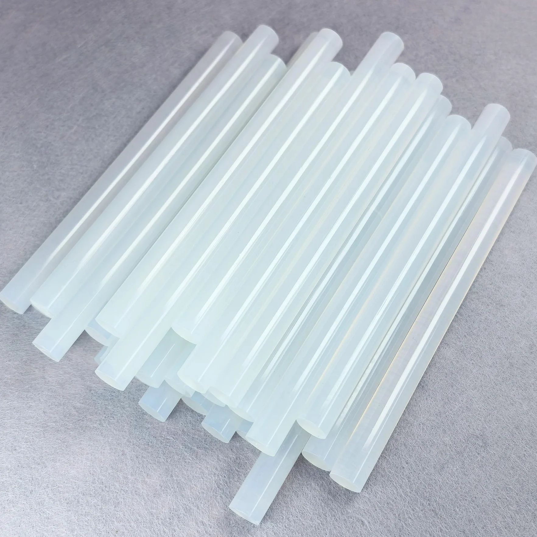 Bastoncini di colla a caldo 150 x 11 mm, trasparenti per pistola - 28 pezzi