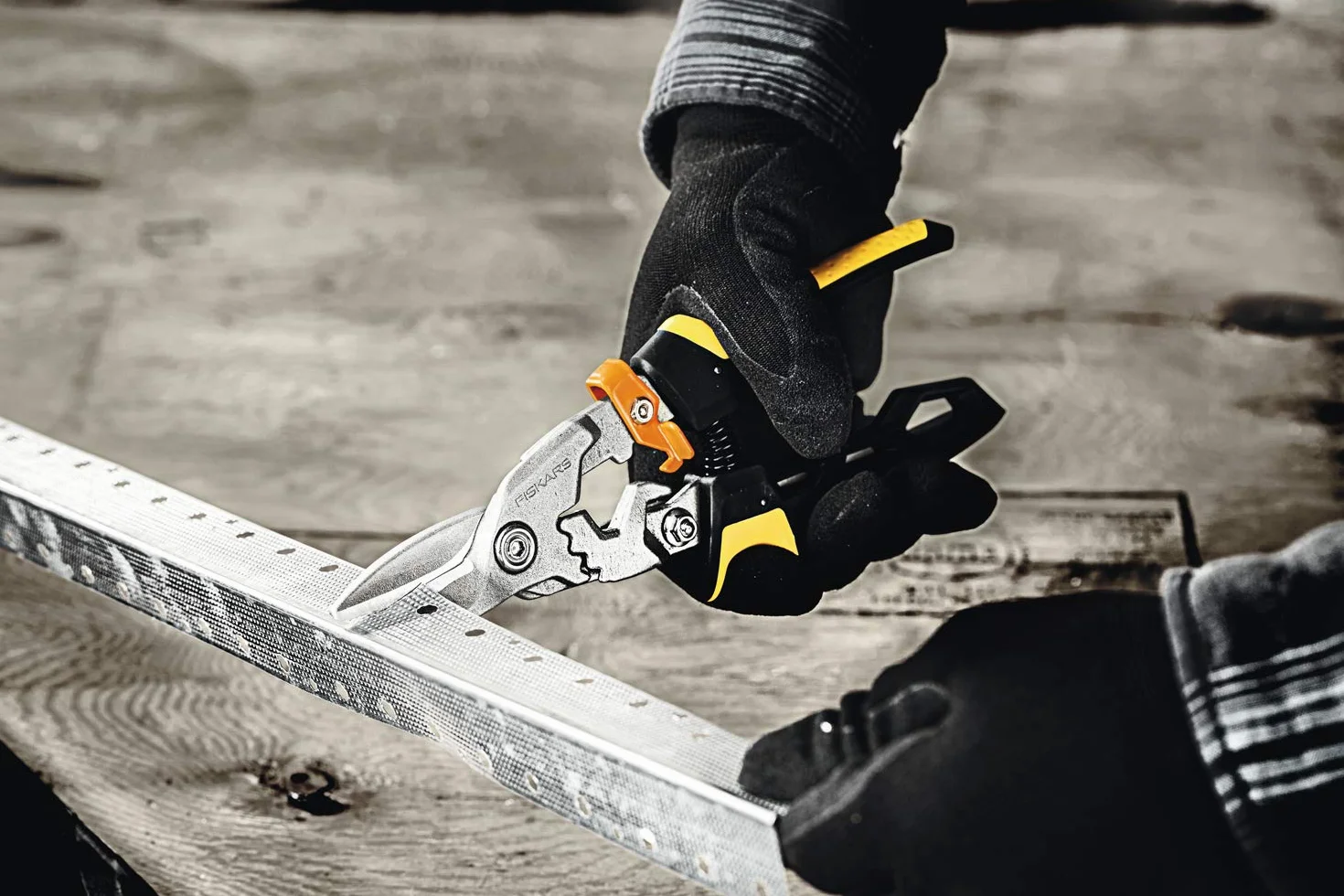 Fiskars PowerGear Nożyce do blachy, 25.2 cm, Czarno-Pomarańczowe