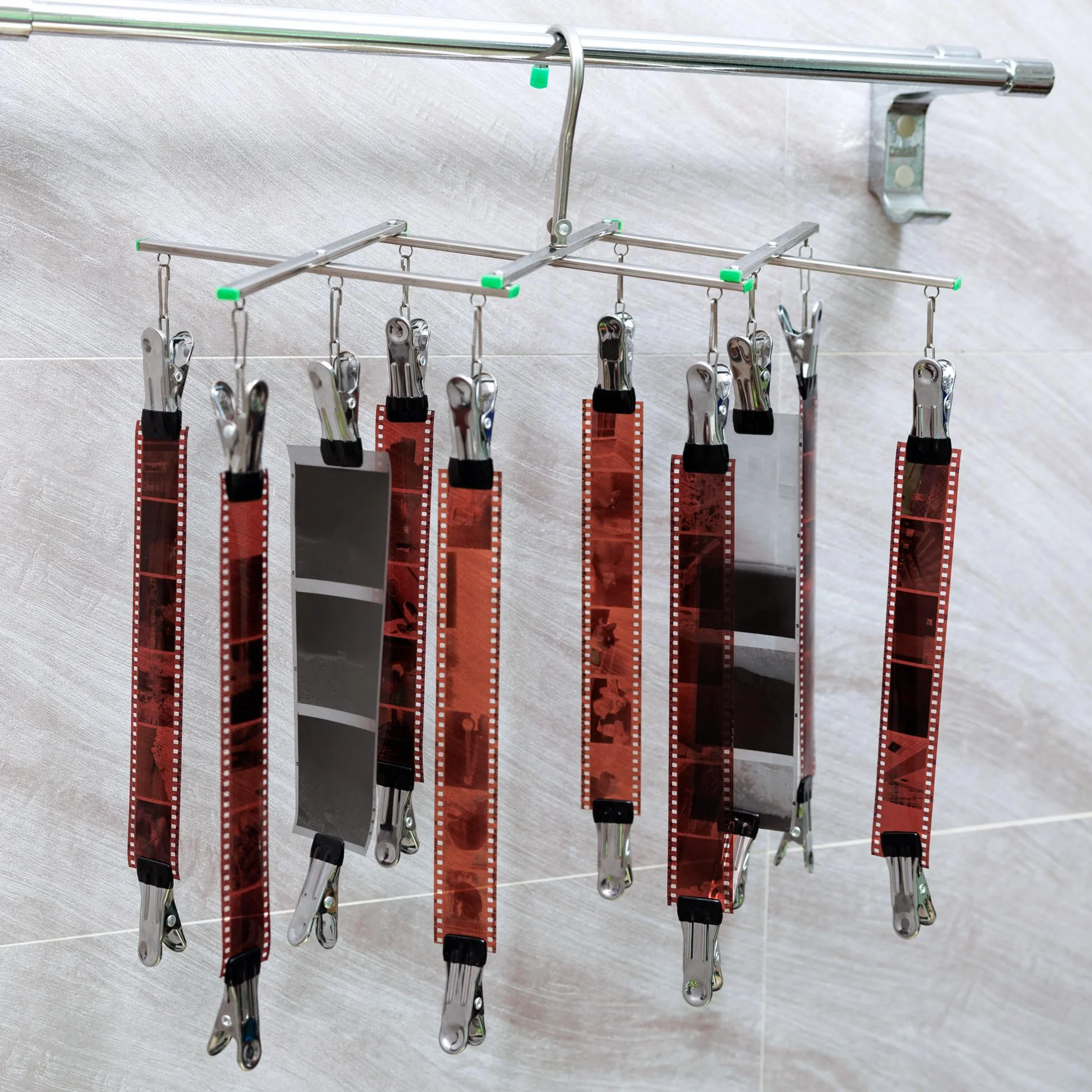 JJC 35 mm 120 Negative Film Asciugatura Hanging Rack con 10 clip, in acciaio inox pieghevole gancio per 135 120 film formato, accessori per lo sviluppo camera oscura