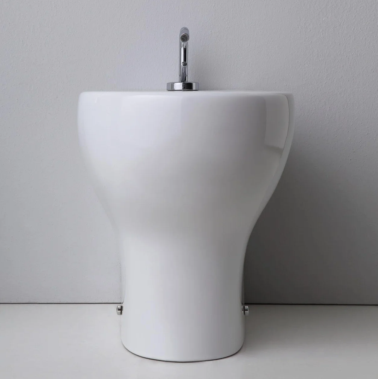 Kiamami Valentina - Sanitari Bagno A Terra Scarico Traslato Design Moderno Modello Soave
