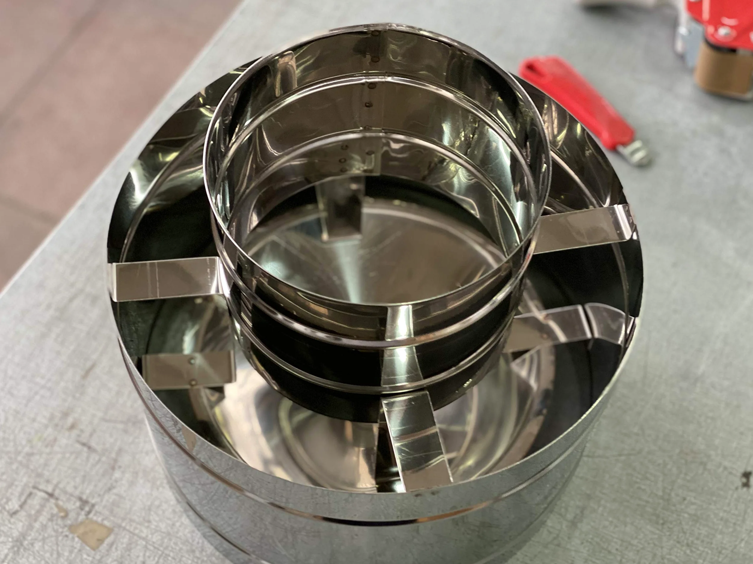 Terminale canne fumarie 4 venti in acciaio inox con base tonda (DN 150)