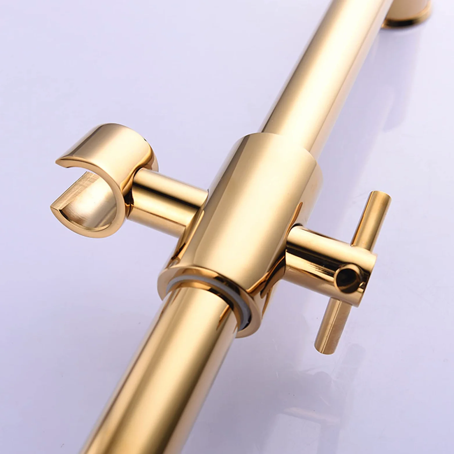 Soffione Doccia Portatile, Soffione Doccia Con Filtro in Ottone Soffione Doccia Ad Alta Pressione Portatile Con Flessibile E Supporto Doccia in Acciaio Inossidabile Da 1,5 M, Installazione Facile